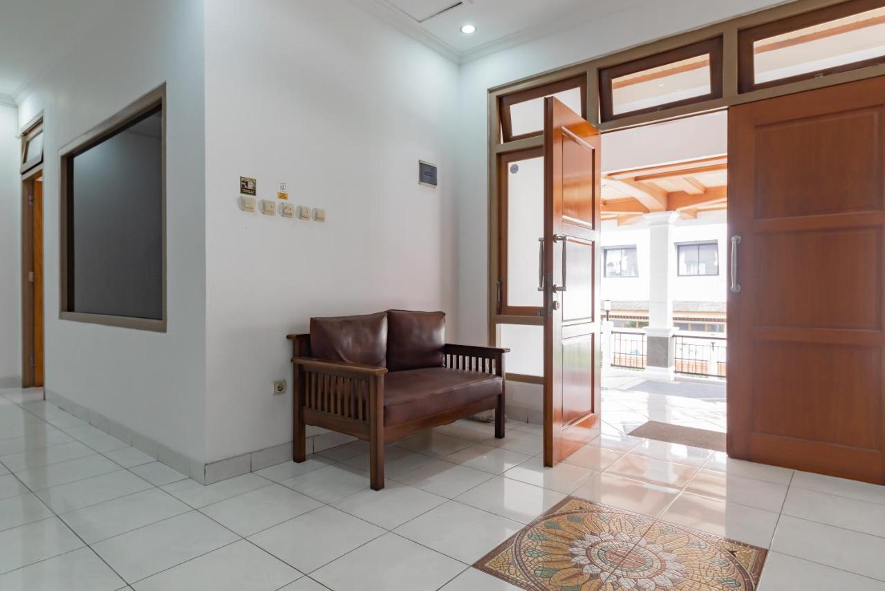 Reddoorz Plus Near Universitas Maranatha Bandung 2 Eksteriør billede